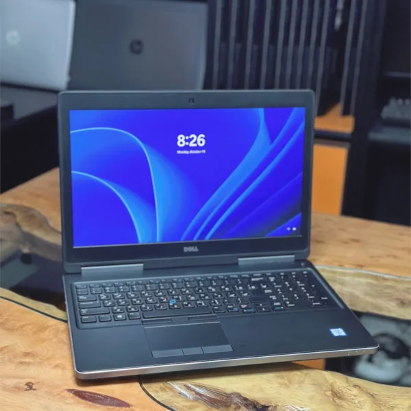 Dell Precision 7520 4Gig- سی پی سی