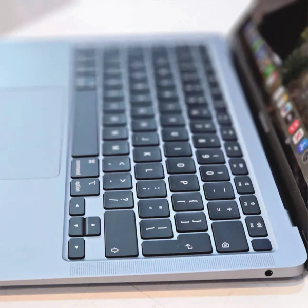 MacBook Air 2020 M1- سی پی سی