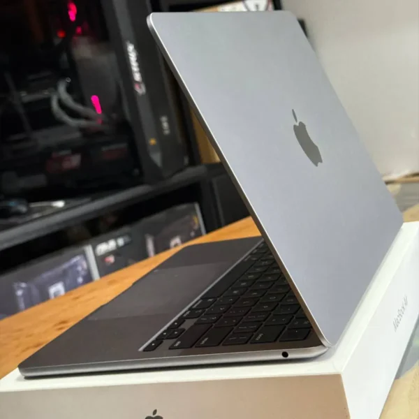 MacBook Air 2024-سی پی سی