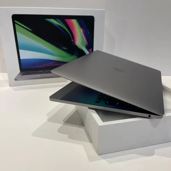 MacBook Pro 2020-سی پی سی
