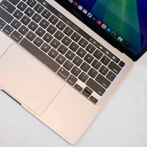 MacBook Pro 2022 -سی پی سی