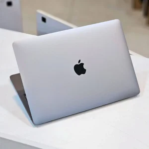 MacBook Pro 2022-سی پی سی