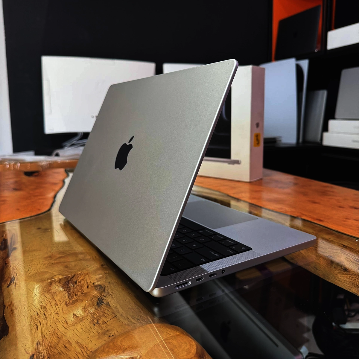 لپ تاپ اپل MacBook Pro M4